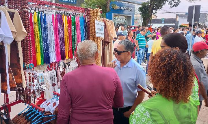 Fé que movimenta o comércio: vendedores aproveitam Dia de São José para aumentar renda em Macapá