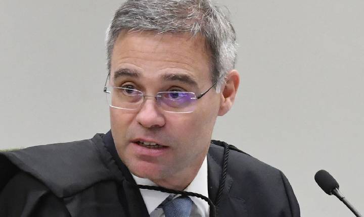 Mendonça diz que juiz não é estrela e deve assumir responsabilidades