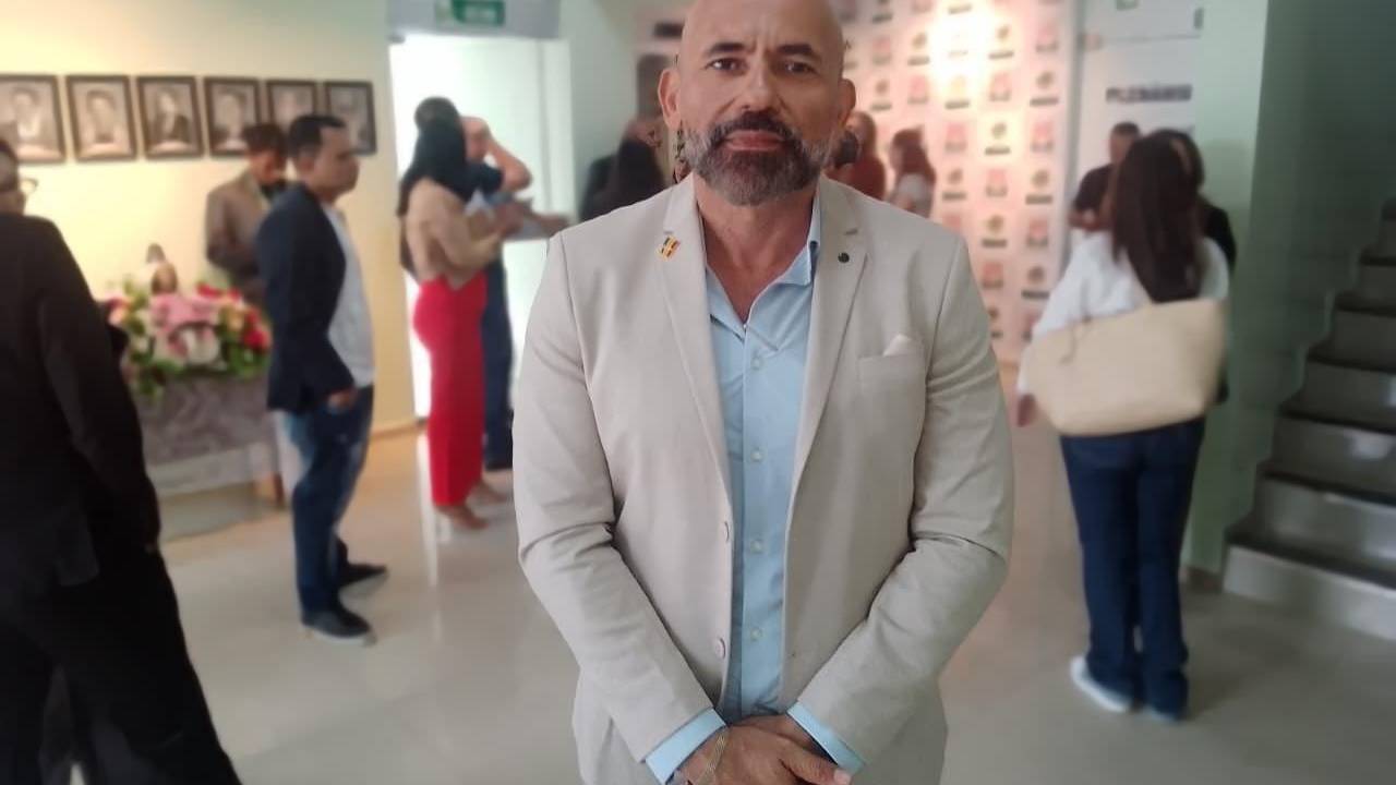 “Vamos ter equipe trabalhando 24 horas para atender a população”, destaca secretário de Obras em balanço dos 40 dias de gestão