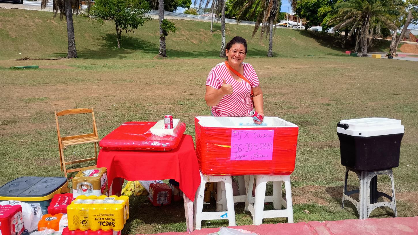 Ambulantes Celebram Sucesso do Réveillon em Macapá e Apostam em Noite Memorável Hoje