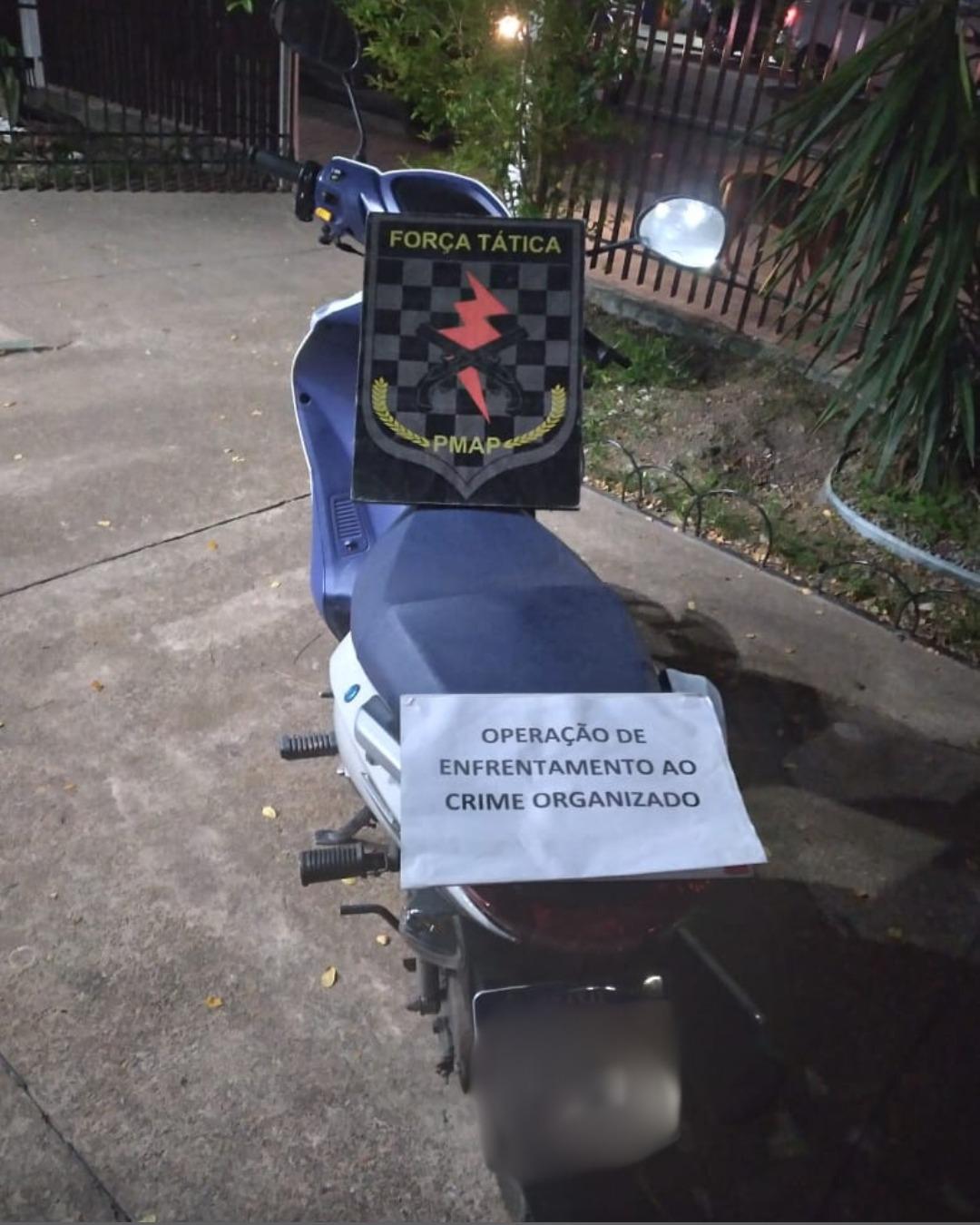 Força Tática apreende motocicleta usada em crimes e recupera celular roubado em Macapá