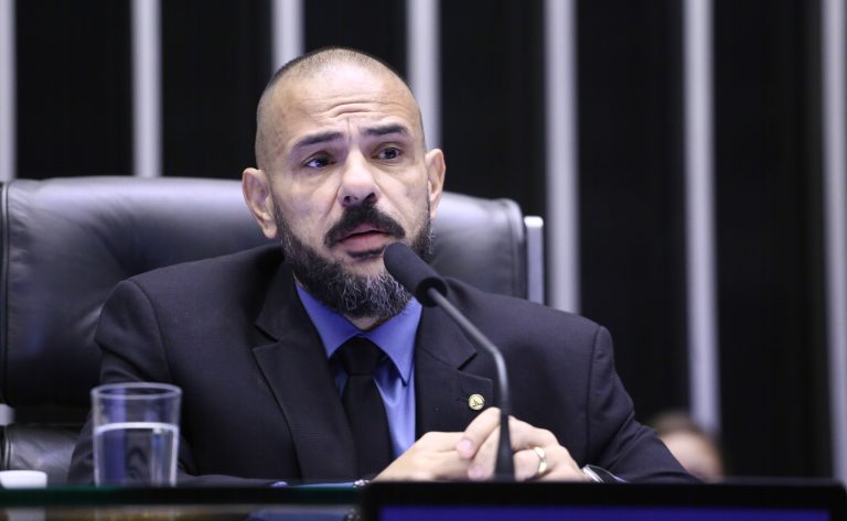 Comissão aprova projeto que prevê avaliação periódica da saúde mental de agentes de segurança pública