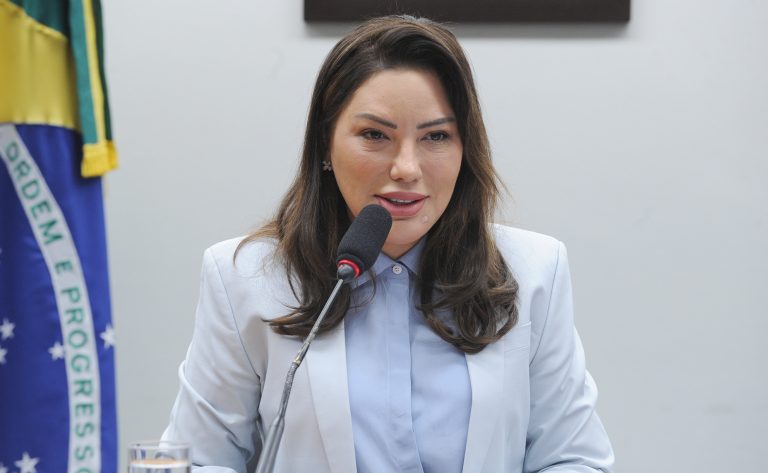 Projeto limita horário para envio de intimação judicial eletrônica