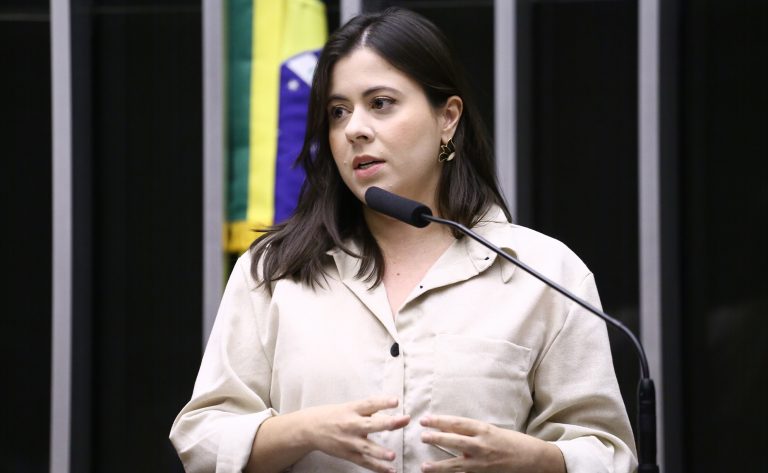 Revogação da Lei de Alienação Parental tem apoio de parlamentares de espectros políticos opostos