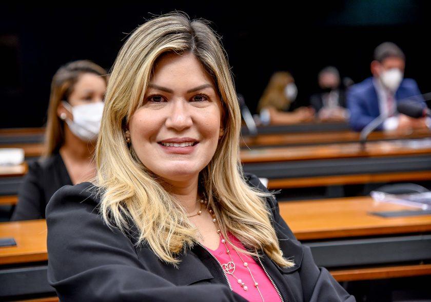 Aline Gurgel assume Secretaria de Assistência Social do Amapá