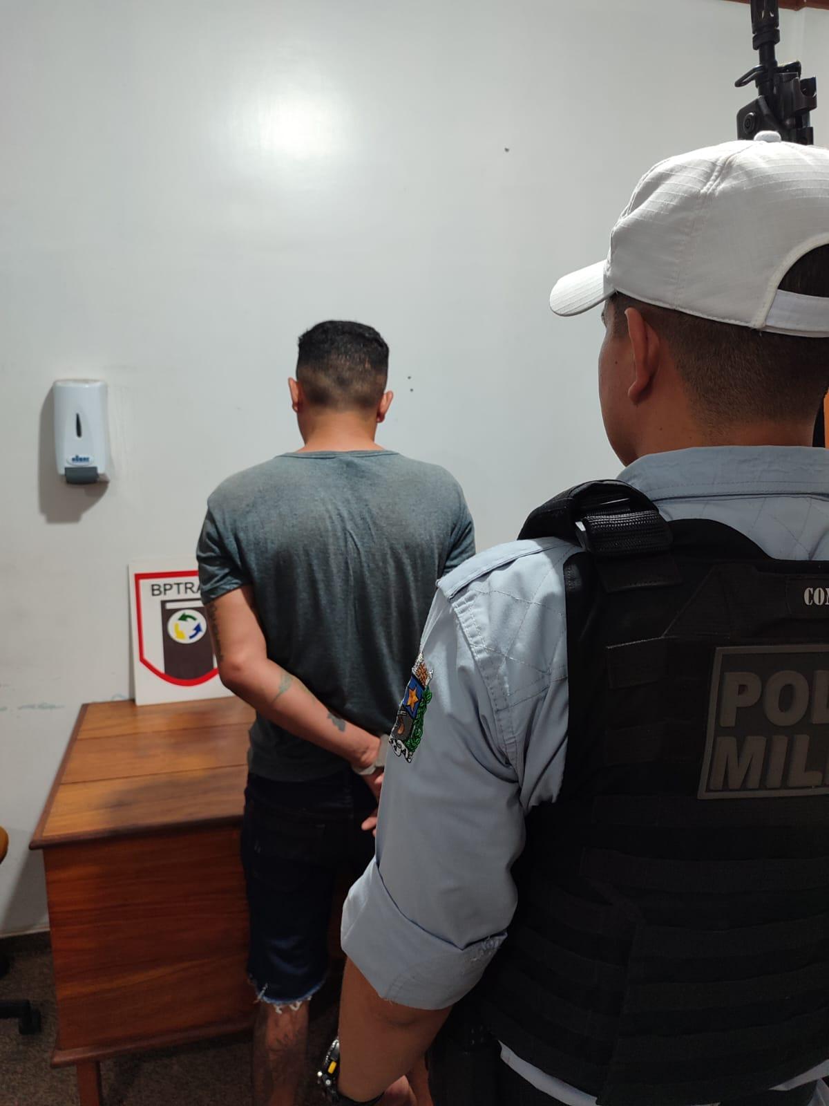 Homem é Conduzido à Delegacia por Descumprir Decisão Judicial Durante Blitz do BPTRAN