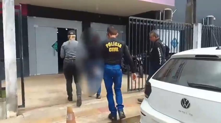 Mulher é presa em Macapá por mandar matar homem por dívida de drogas