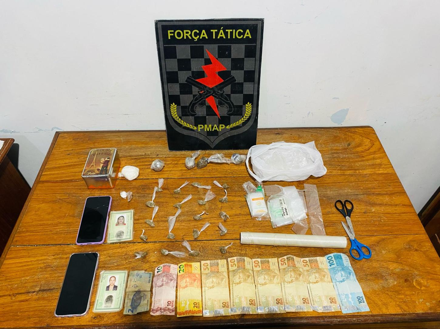 Força Tática Prende Duas Mulheres por Tráfico de Drogas no Residencial Mucajá