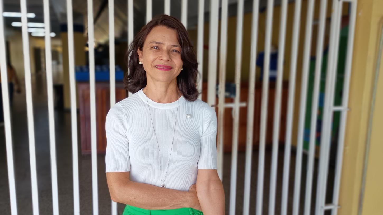 Zeildes Paiva destaca a importância do diagnóstico precoce para o tratamento eficaz das ISTs.