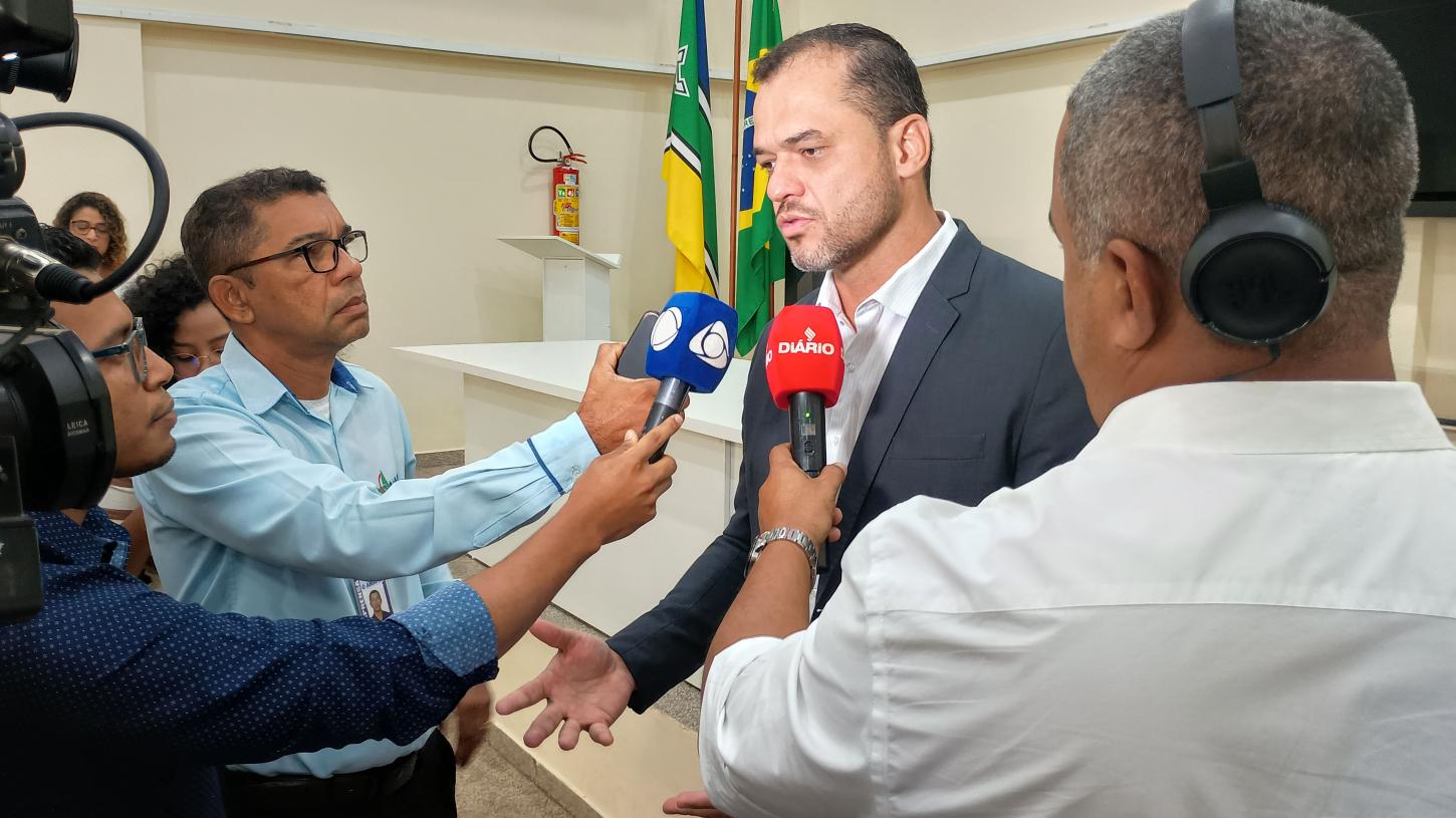 Secretário José Neto concede coletiva sobre ação policial que resultou na morte de sete pessoas na Zona Norte de Macapá