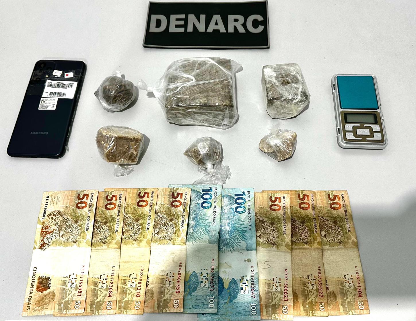 Traficante é preso em Macapá após esconder drogas em saco de ração dentro do próprio comércio