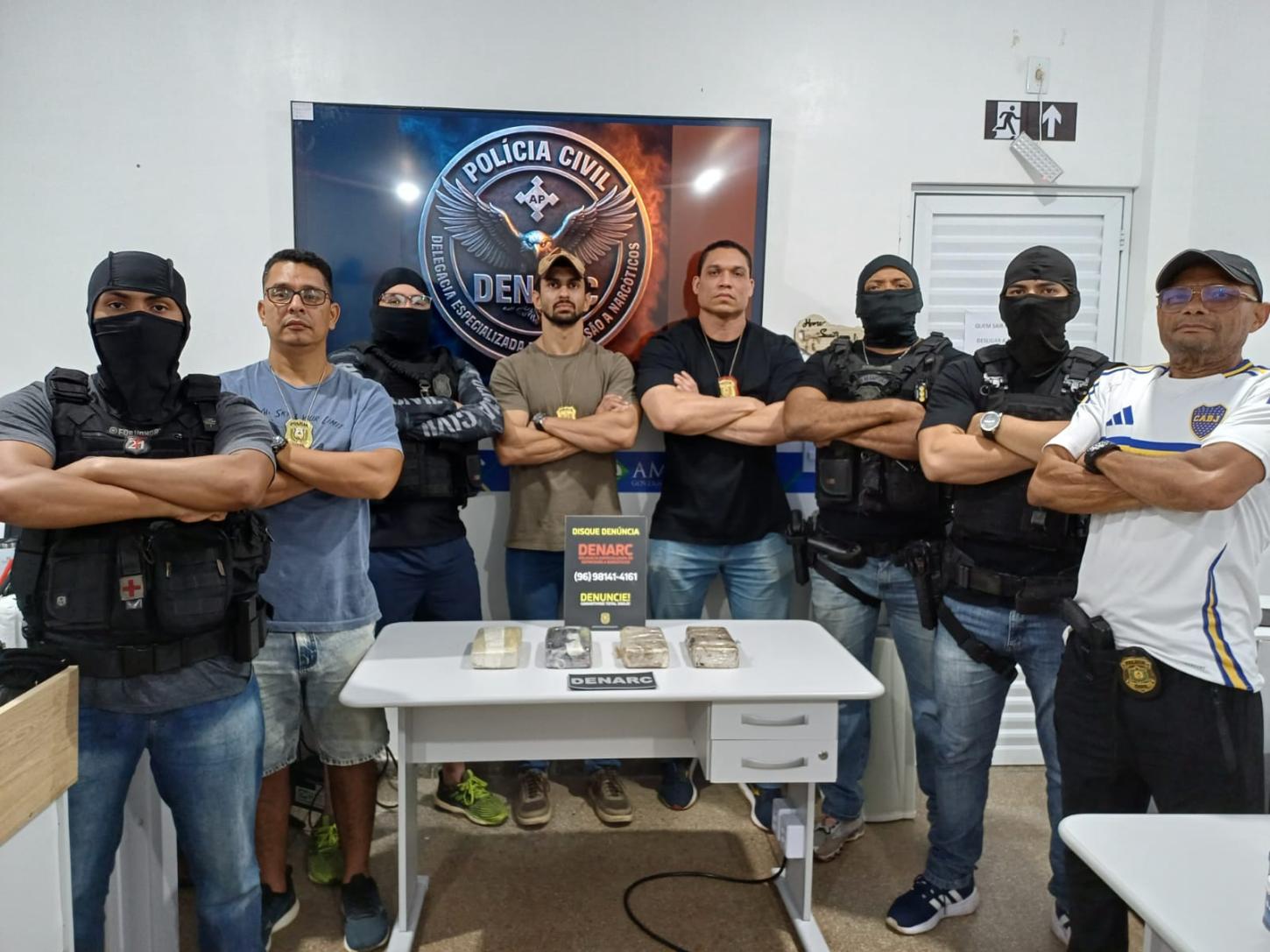 Polícia Civil intercepta 4 quilos de cocaína em embarcações no município de Santana