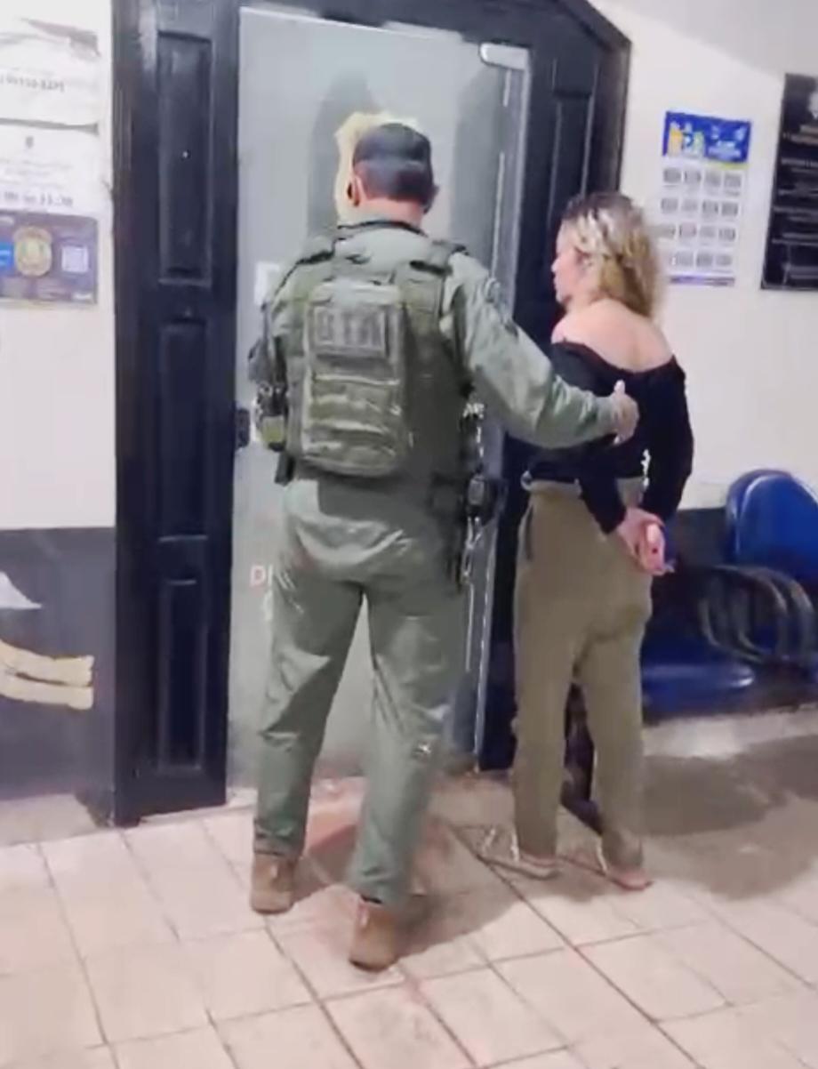 Mulher é presa em Laranjal do Jari com 10kg de cocaína