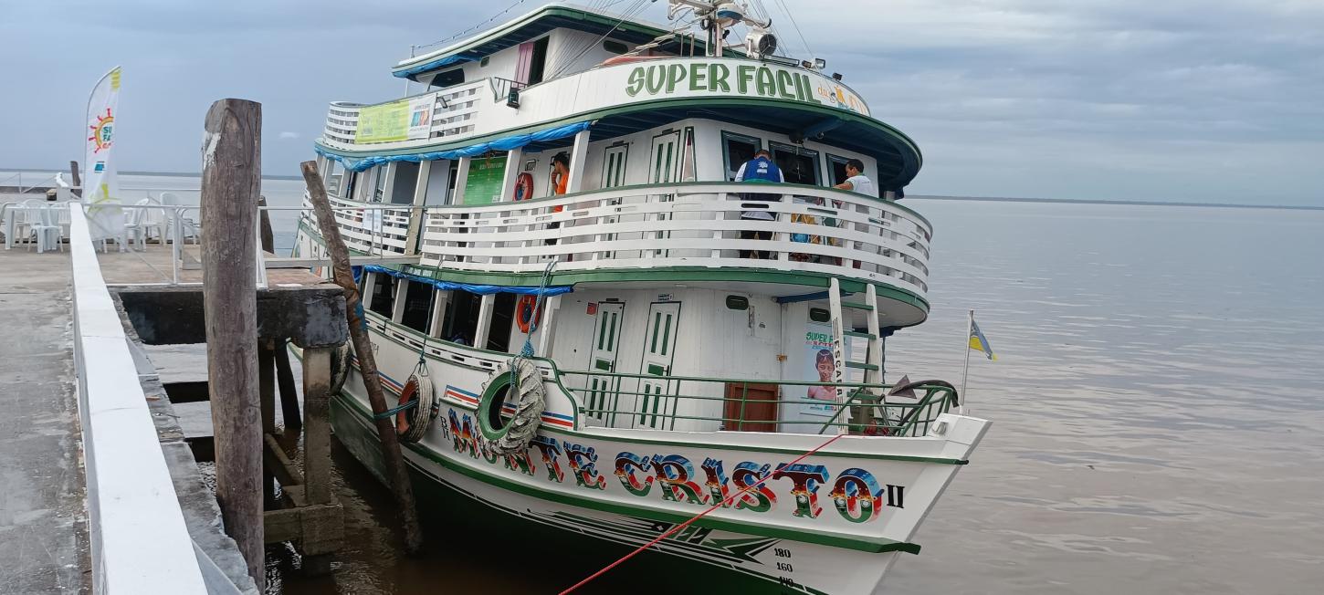 Super Fácil das Águas leva atendimento a comunidades ribeirinhas de Itaubal