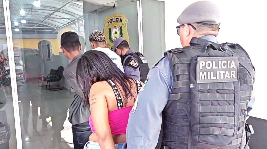 Com marido no IAPEN, mulher assume o tráfico, recruta menores e acaba presa por policiais do 2º BPM