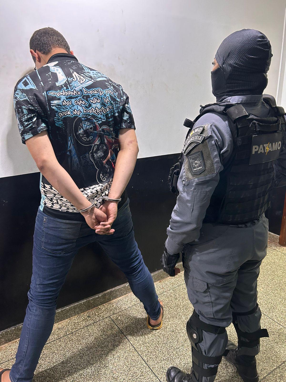 Motociclista é detido após manobra perigosa e tentativa de fuga no Pacoval