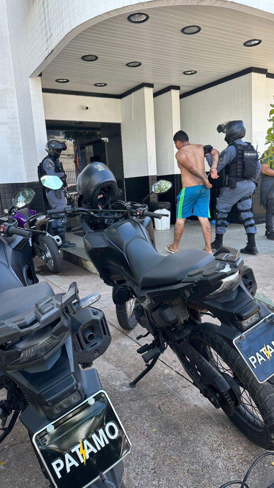 Operação Papai Noel: PATAMO detém suspeito com 25 porções de maconha no Muca