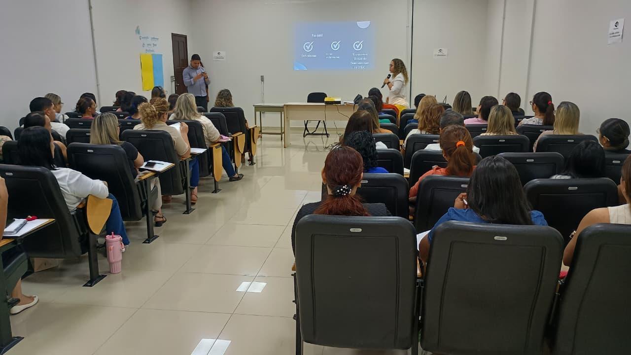 Rede municipal participa de capacitação sobre educação inclusiva em Macapá