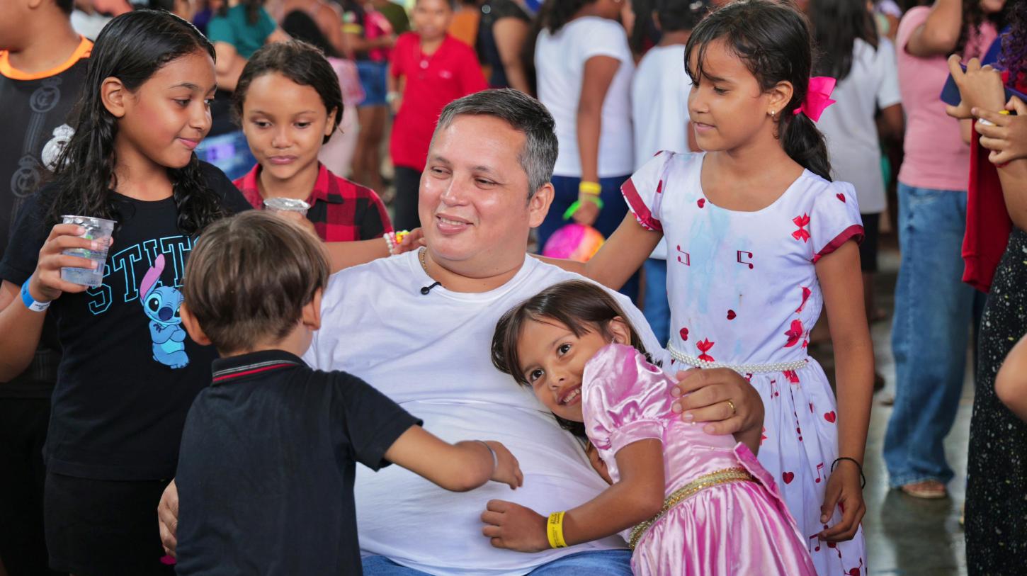 Prefeitura de Pedra Branca finaliza programação de Páscoa com entrega de mais de 2 mil ovos