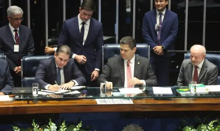 Congresso promulga aposentadoria especial para agentes de saúde e de combate a endemias